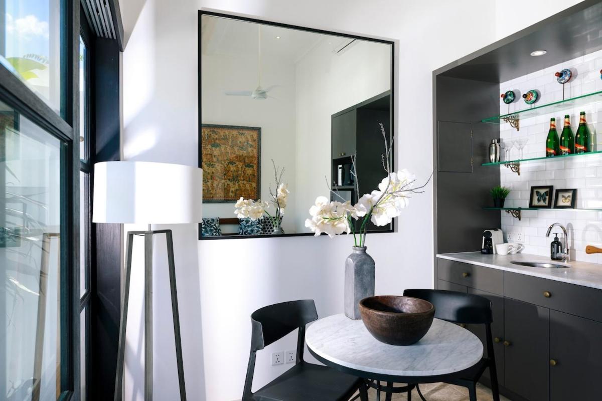 Abby - Location Near Potato Head, Walk Everywhere! Villa Seminyak (Bali)